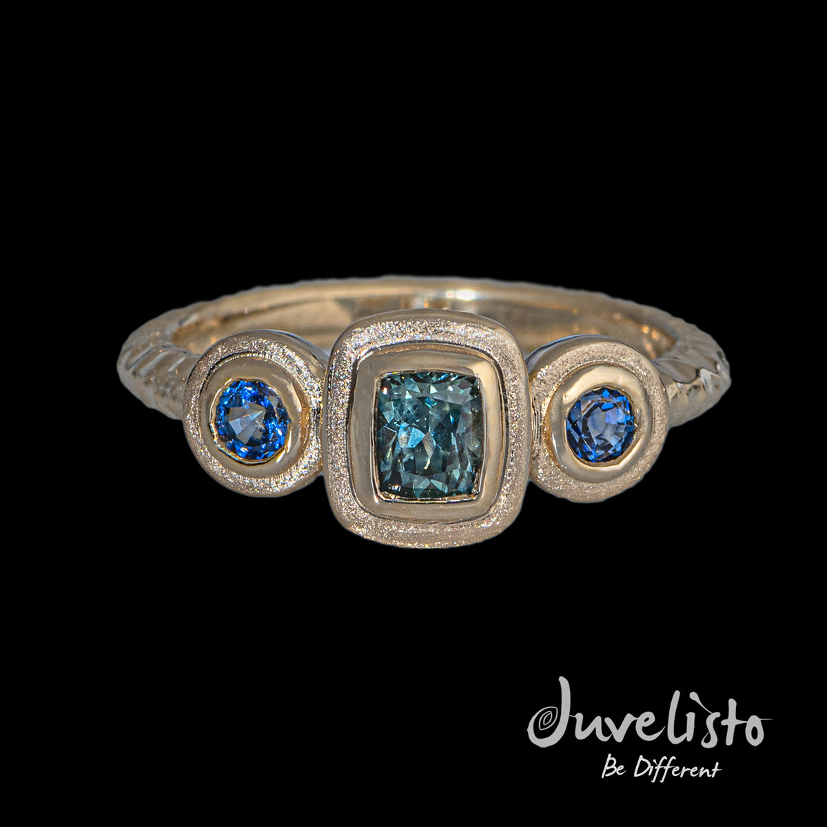 Juvelisto Design  14K YG Gold Hammer Texture Ring with Sapphires