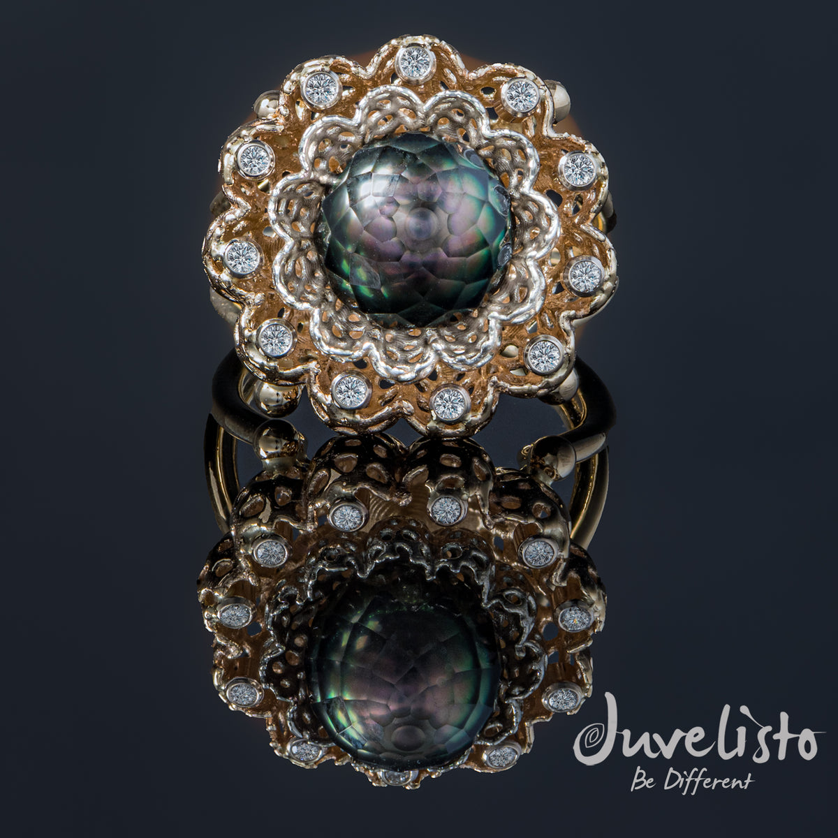 Juvelisto Design  The Sea Anemone Gold Ring with Tahitian Pearl And Diamonds