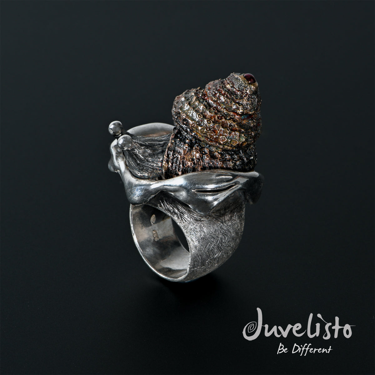 Juvelisto Design | Snail Ring Sterling Silver and Bronze with Garnet