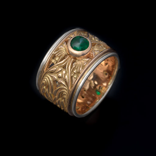 Juvelisto Design Tapestry Emerald Cabochon Gold Ring