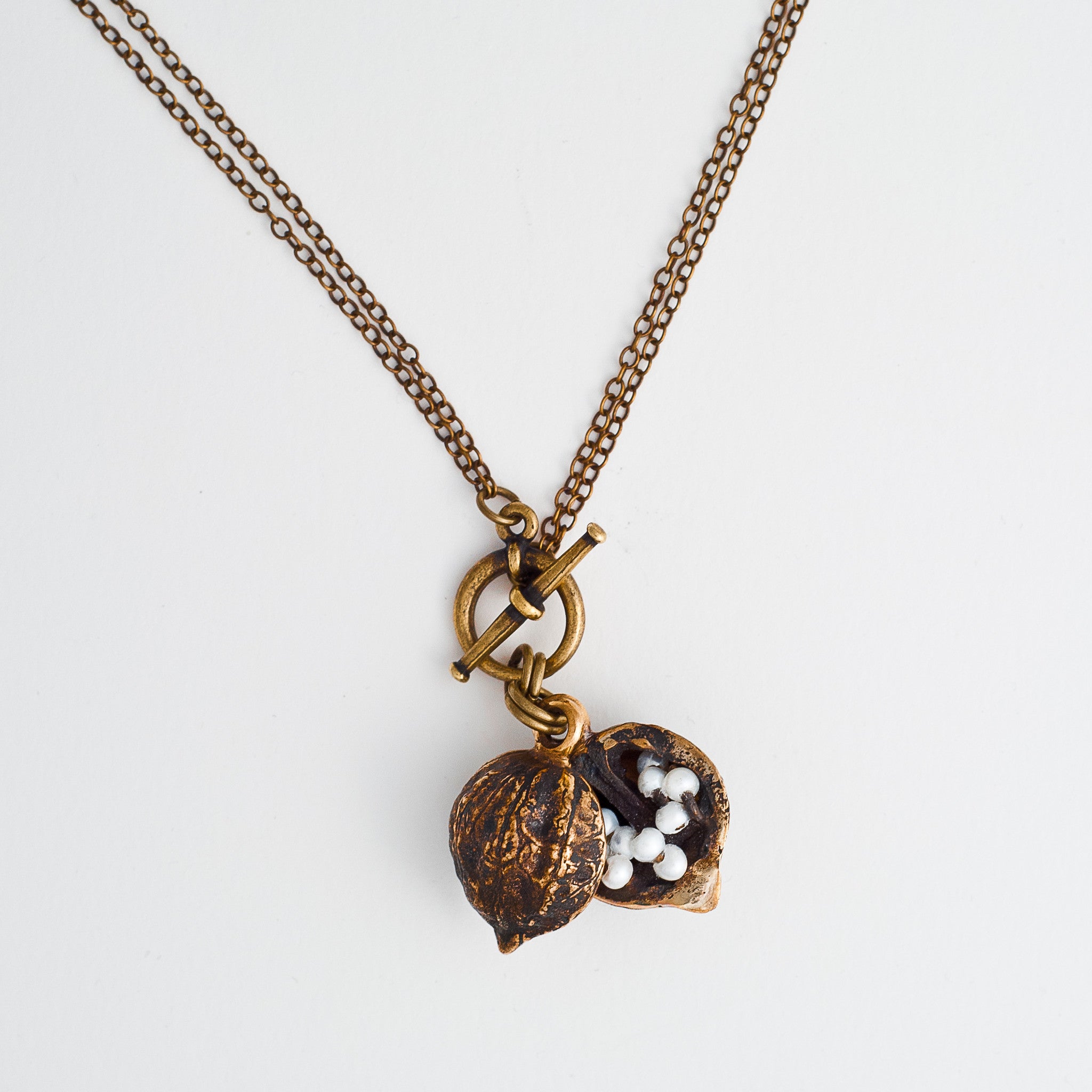 Juvelisto Design Bronze Walnut Necklace - Pearl - Juvelisto