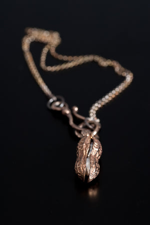 Peanut Pendant in Bronze with freshwater pearls - Juvelisto - Pendant - Juvelisto Design - 4