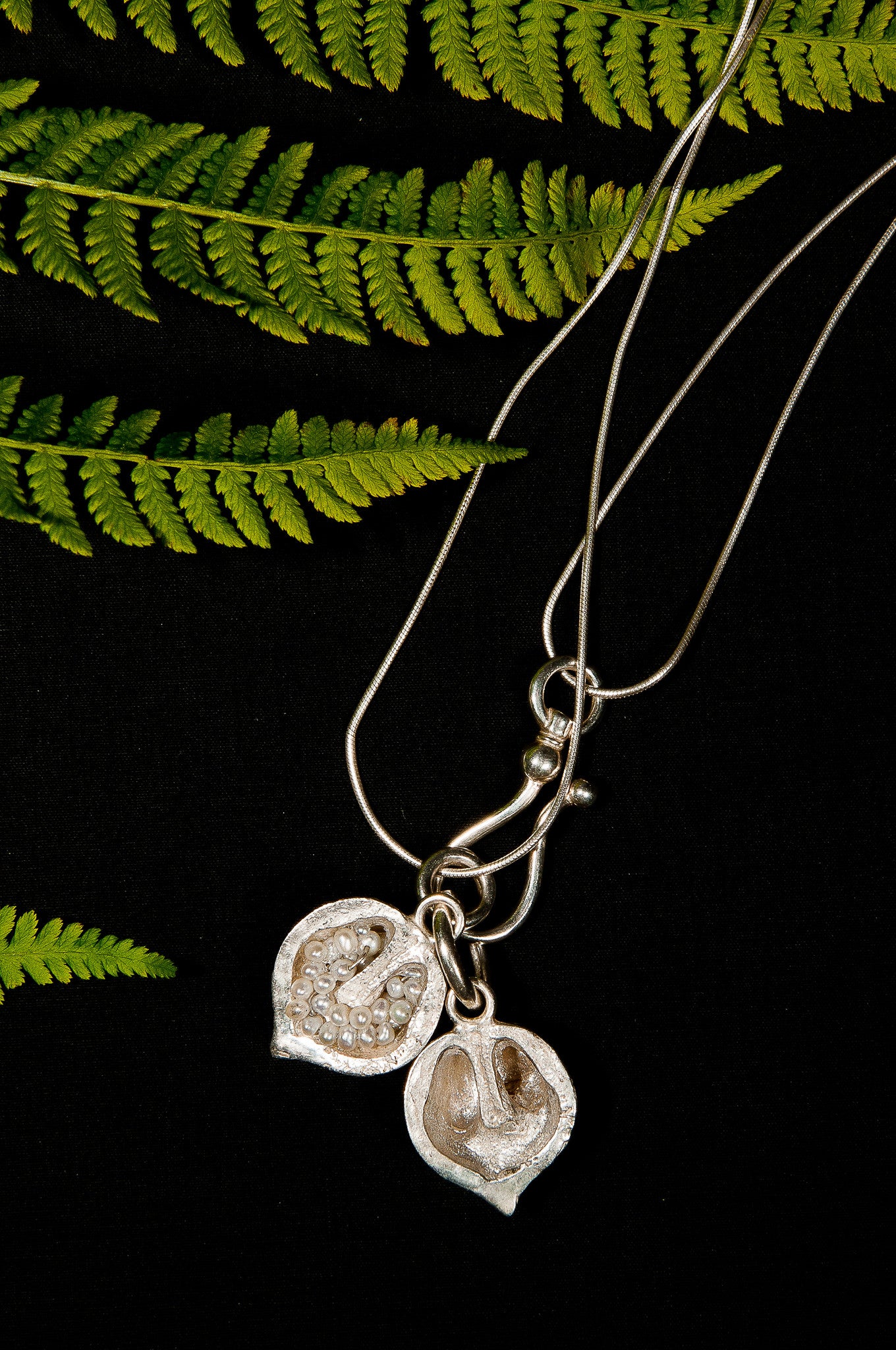 Silver Walnut Pendant - Juvelisto - Pendant - Juvelisto Design - 1