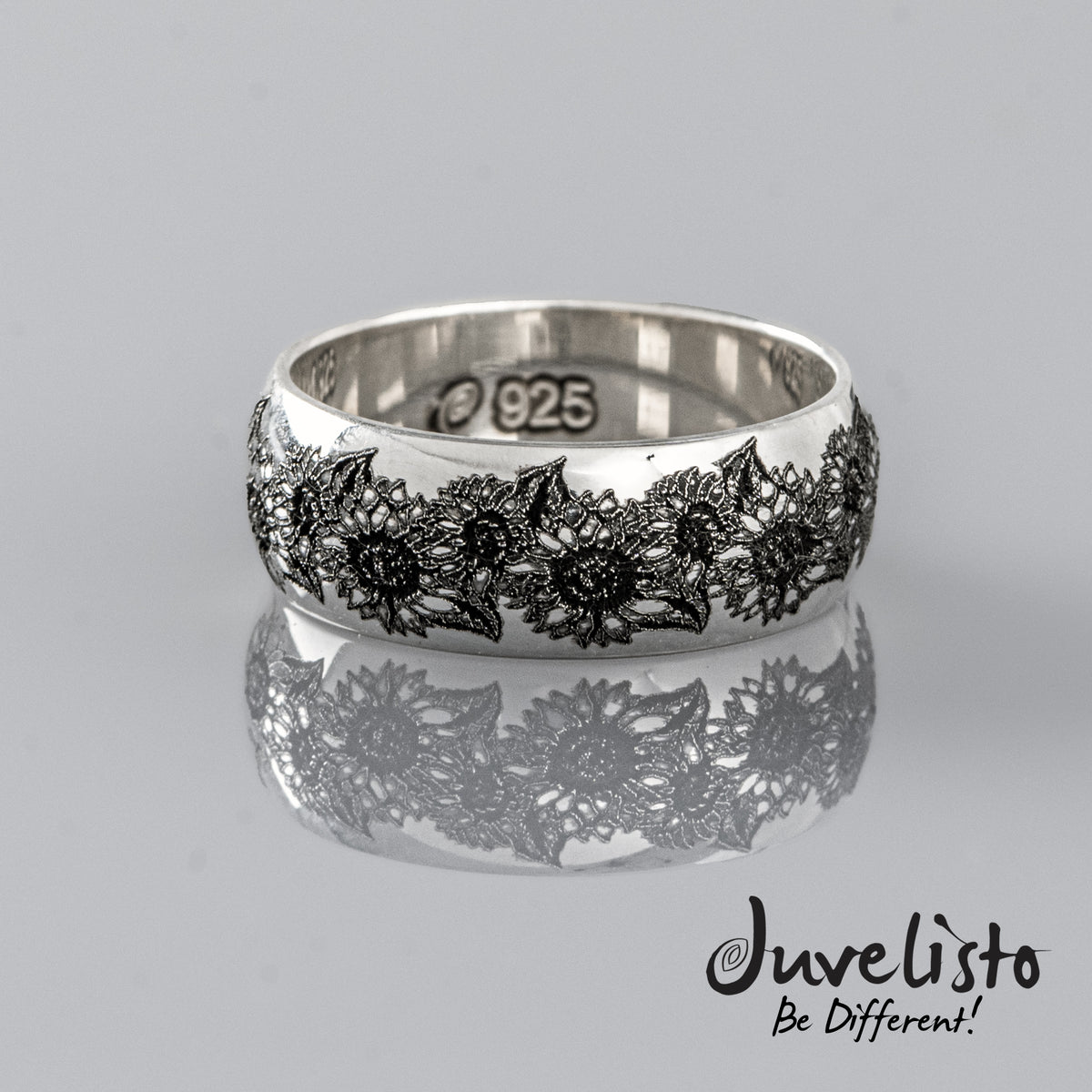 Vintage Sunflower Pattern Silver Ring