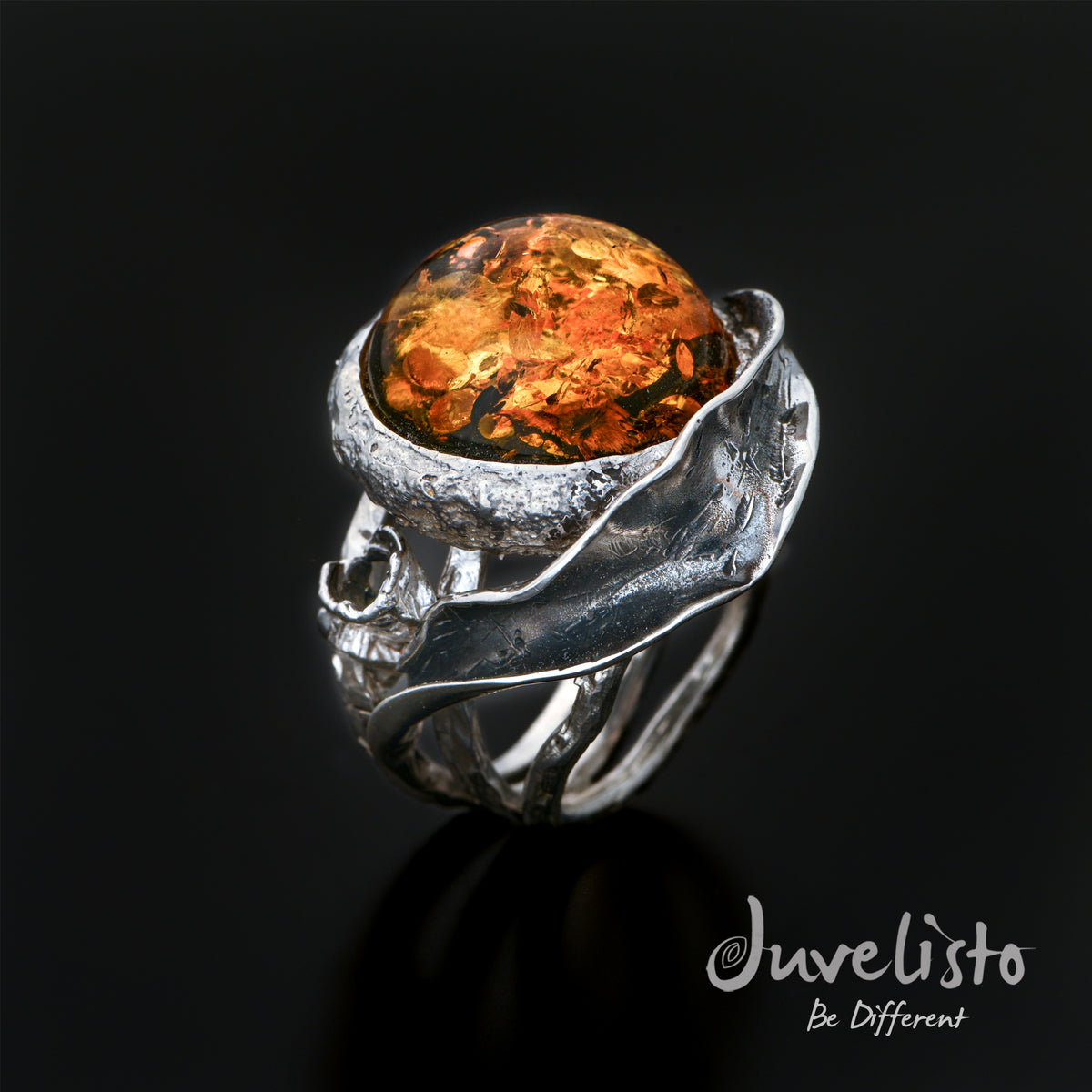 Juvelisto Design | Baltic Amber Ring with Sterling Silver Acorn Leaf Setting