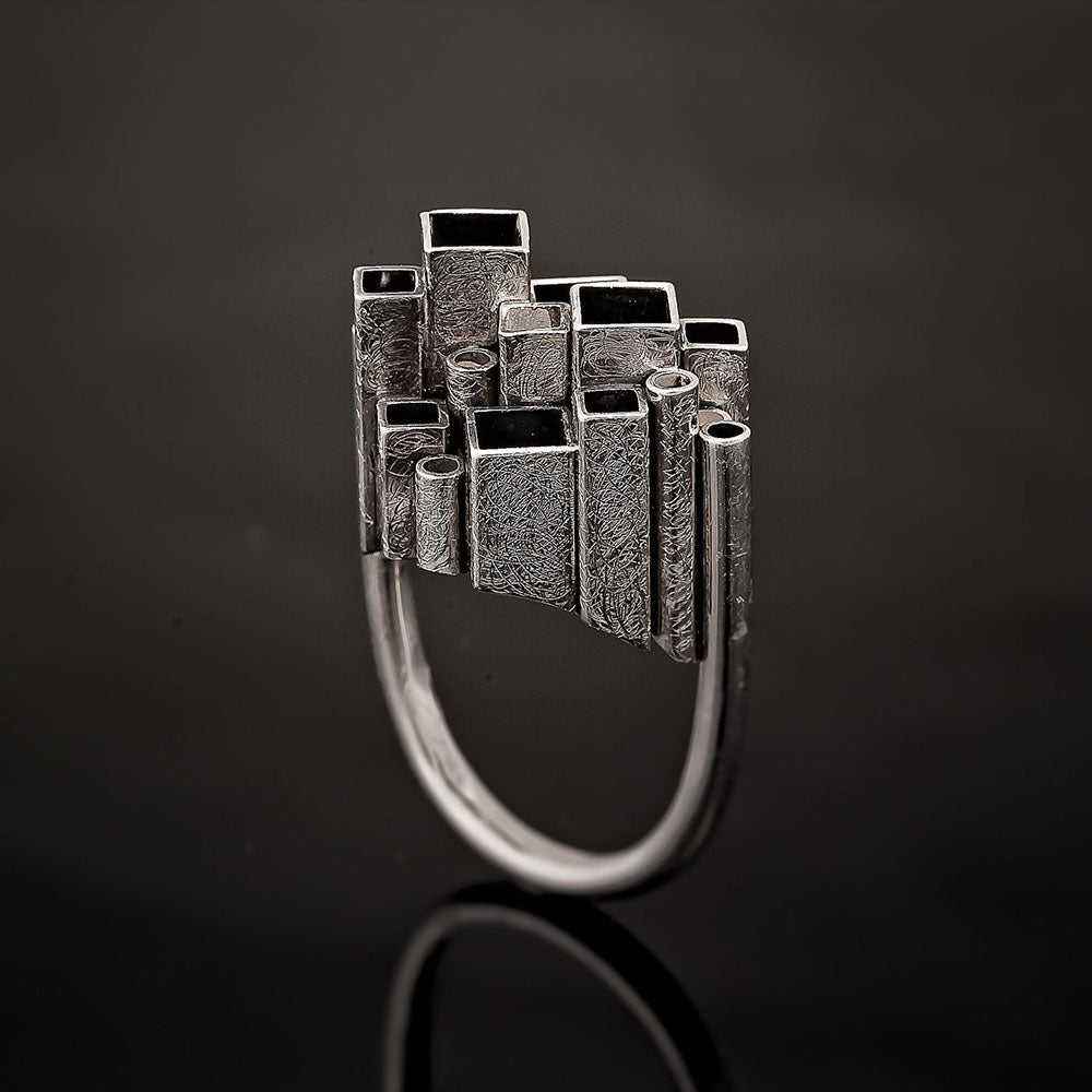 Juvelisto Design Skyscraper Silver Ring