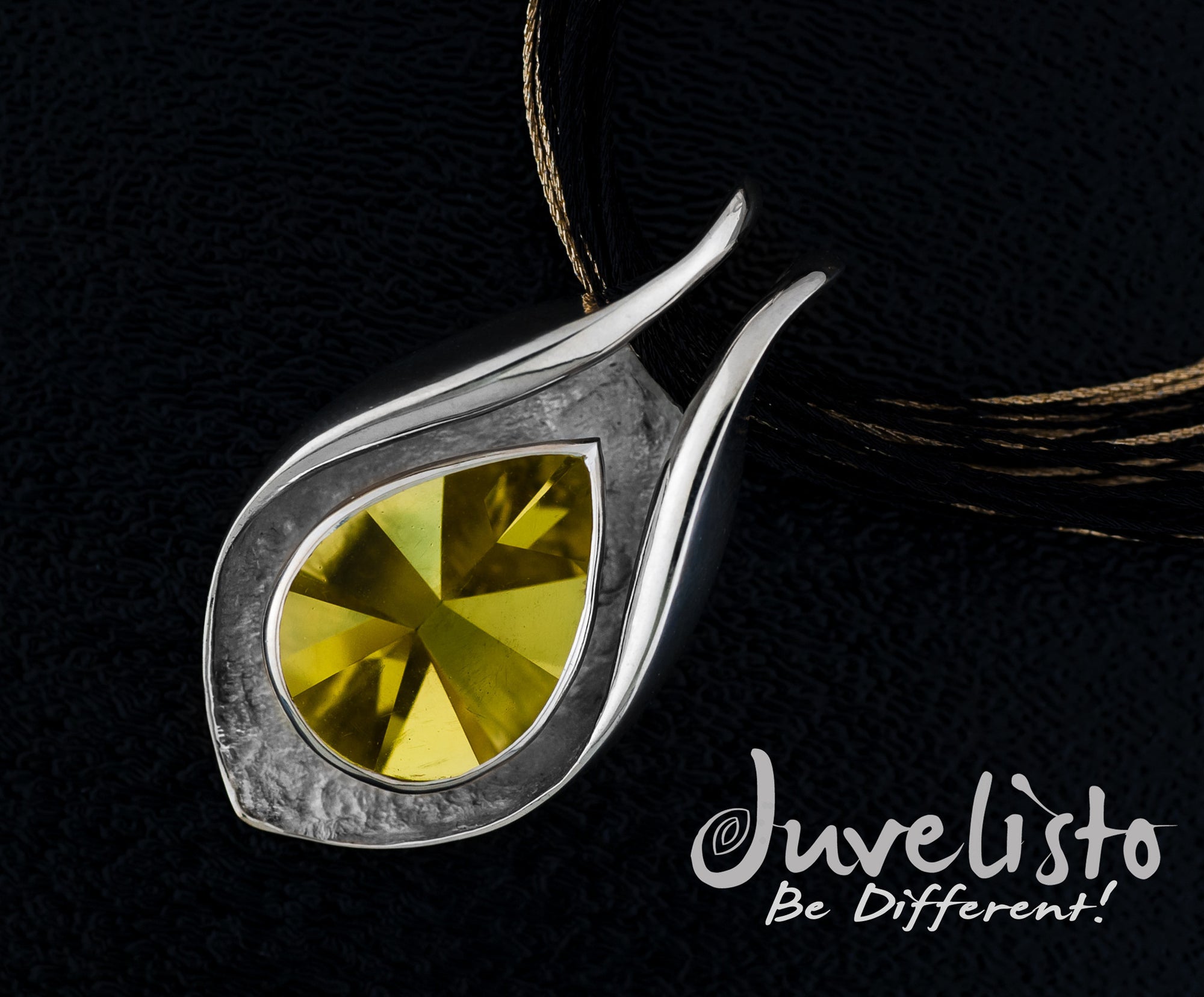 Juvelisto Design Lemon Quartz Sterling Silver Pendant on Italian Made Collar Necklace